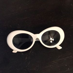 Clout goggles